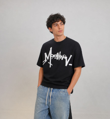 Graffiti Logo T-Shirt-Box Fit