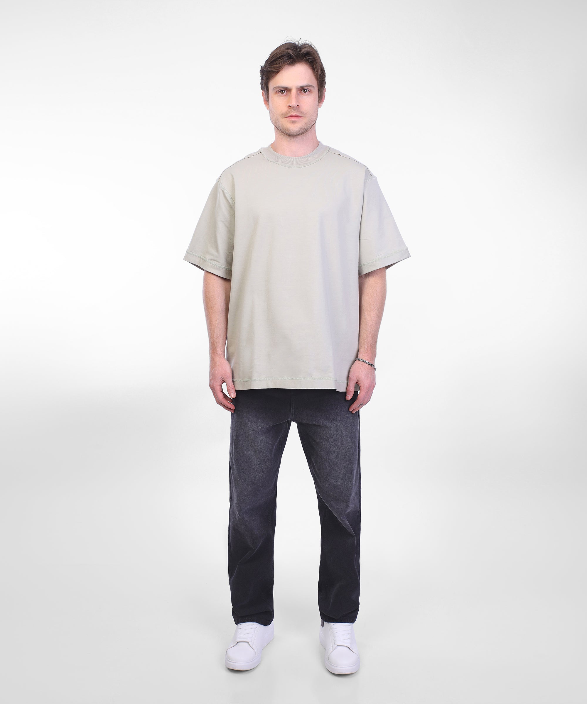 Basic Catch Boxy-Fit T-Shirt