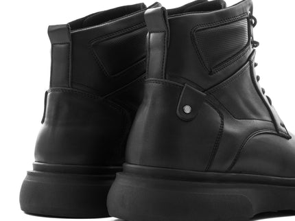 Leather boot in Black
