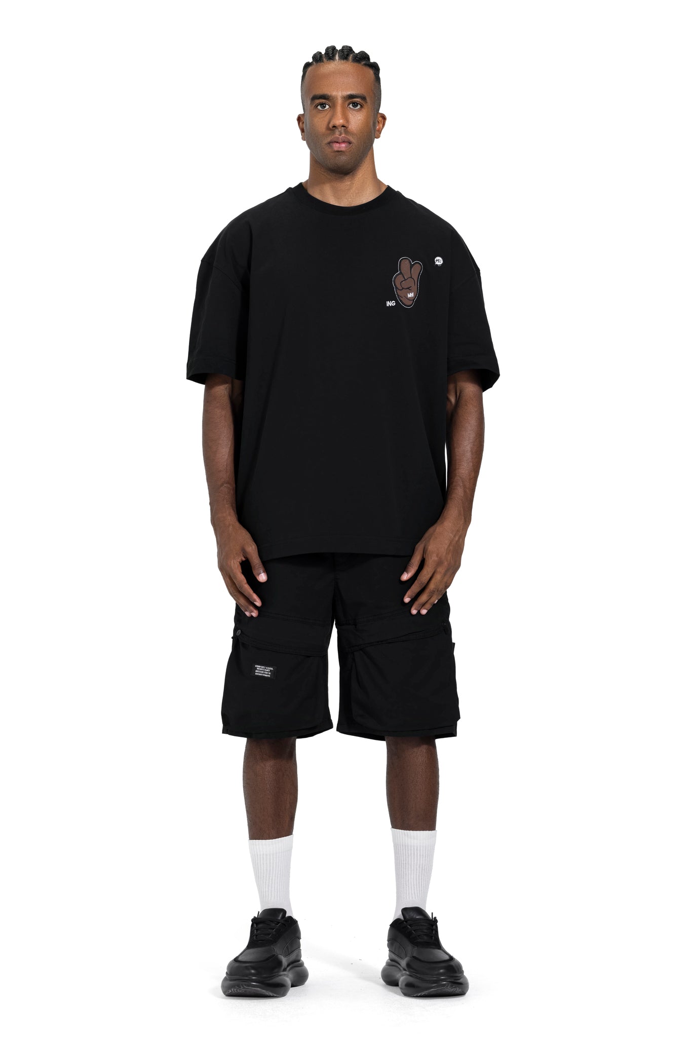 T-shirt Catch On Hand