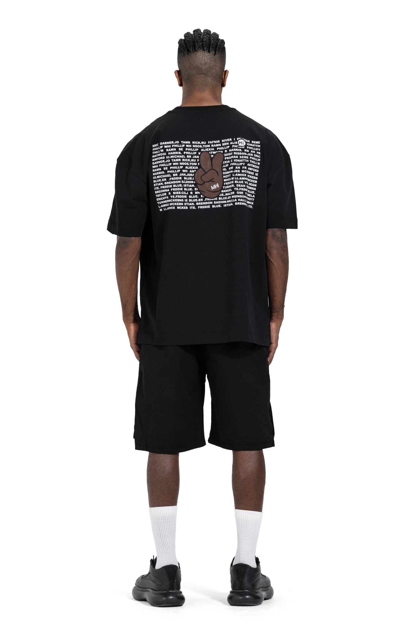 T-shirt Catch On Hand