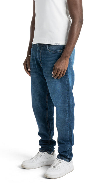 Light Wash Boyfriend Fit Jeans - Dark BLue
