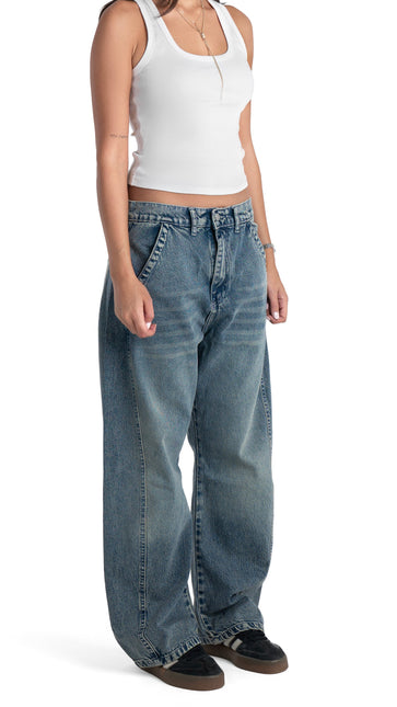 Ribbed Tank Top & Washed Baggy Jeans