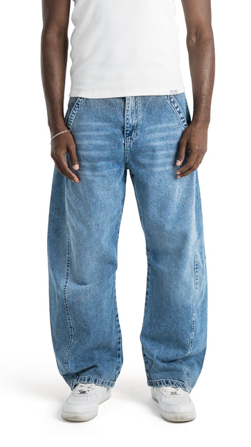 Relaxed Fit Wide-Leg Jeans