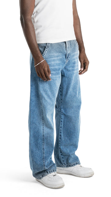 Relaxed Fit Wide-Leg Jeans