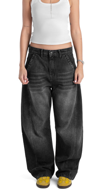 Ribbed Tank Top & Washed Baggy Jeans