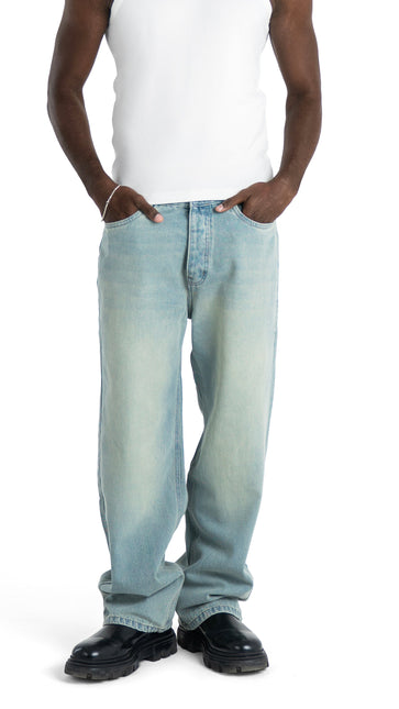 Wash Relaxed Fit Jeans