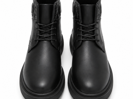 Leather boot in Black
