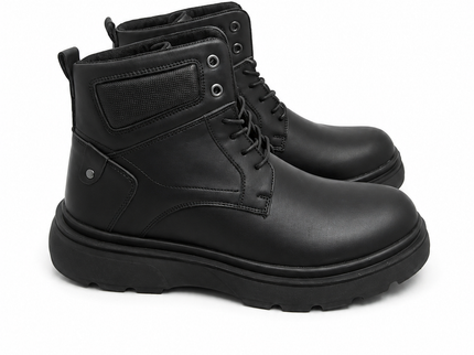 Leather boot in Black
