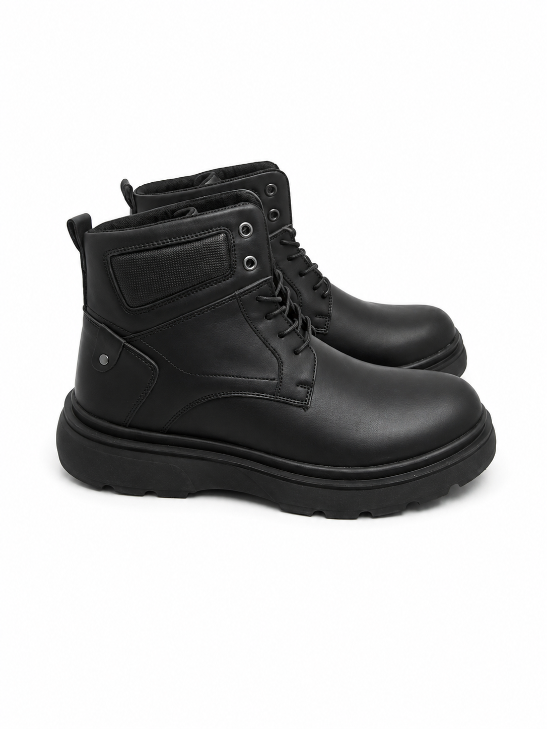 Leather boot in Black