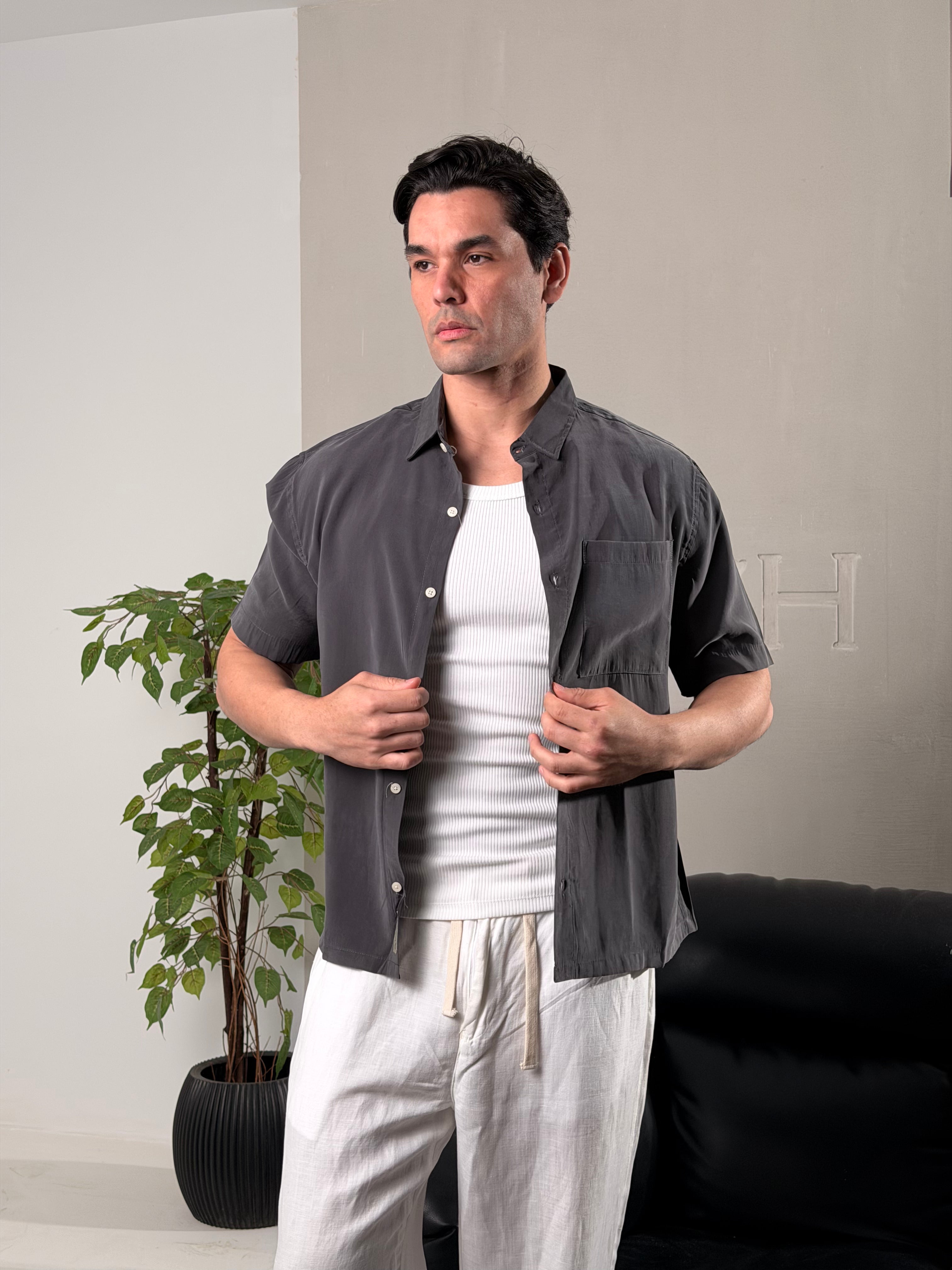 Minimal Box Fit Shirt