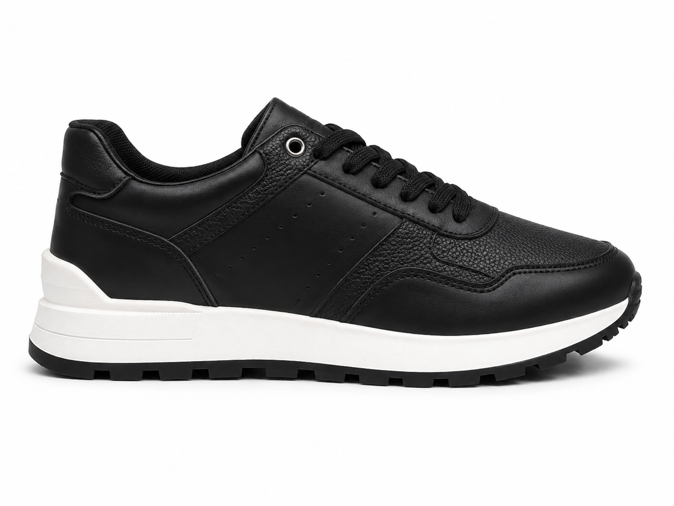 Midnight Runner Sneakers – Triple Black