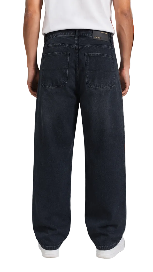 Wash Relaxed Fit Jeans