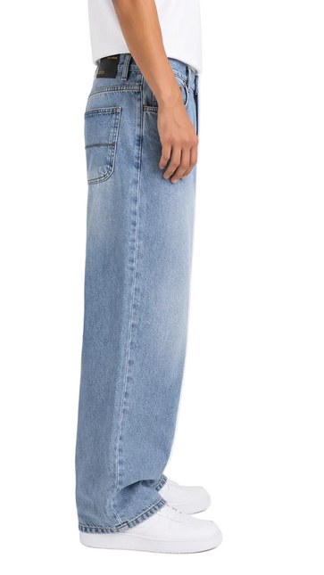 Wash Relaxed Fit Jeans
