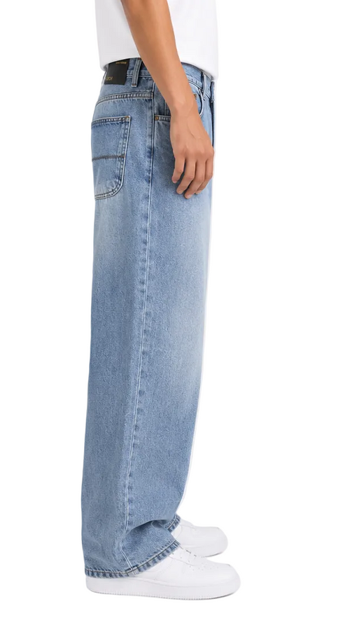 Wash Relaxed Fit Jeans