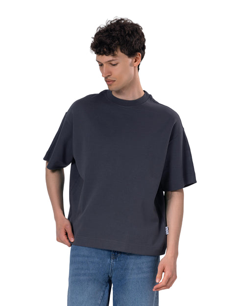 Basic T-Shirt - Box Fit
