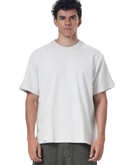 Basic T-Shirt - Box Fit