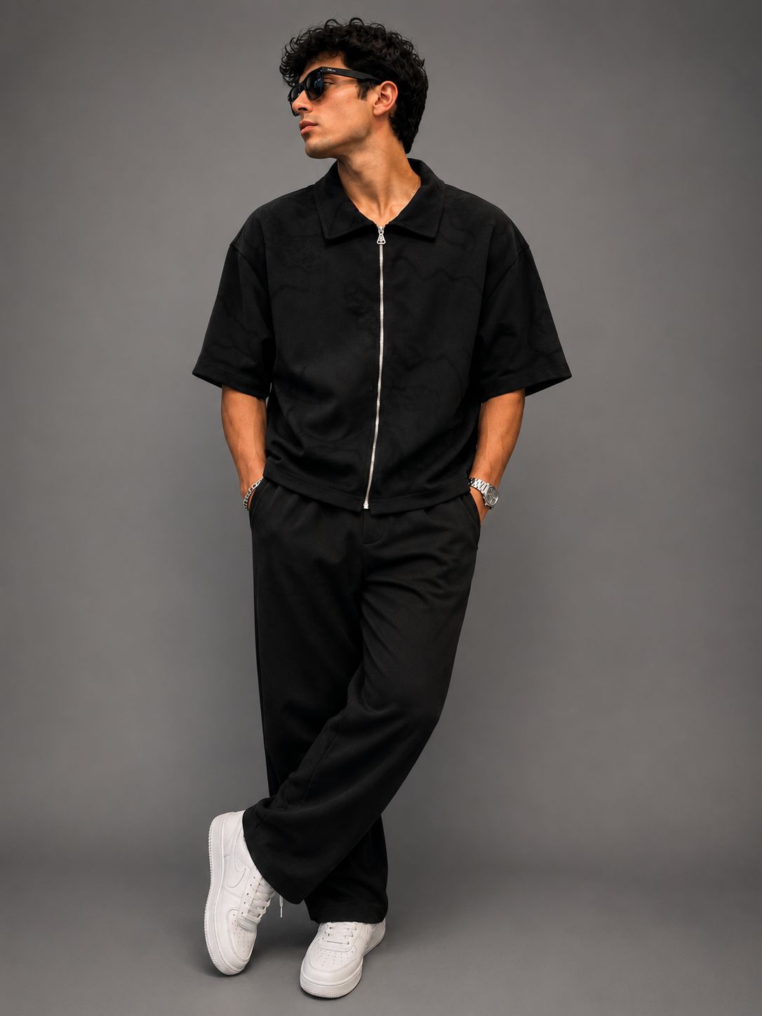 Black / Small