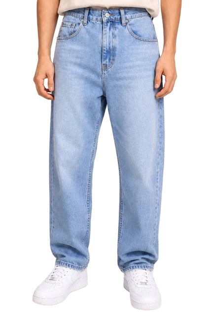 Light Wash Boyfriend Fit Jeans