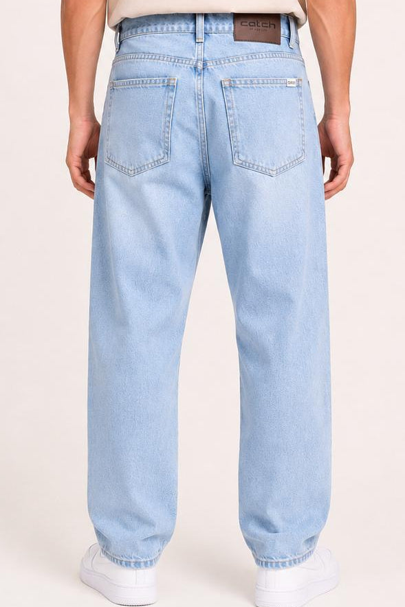 Light Wash Boyfriend Fit Jeans