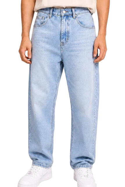Light Wash Boyfriend Fit Jeans