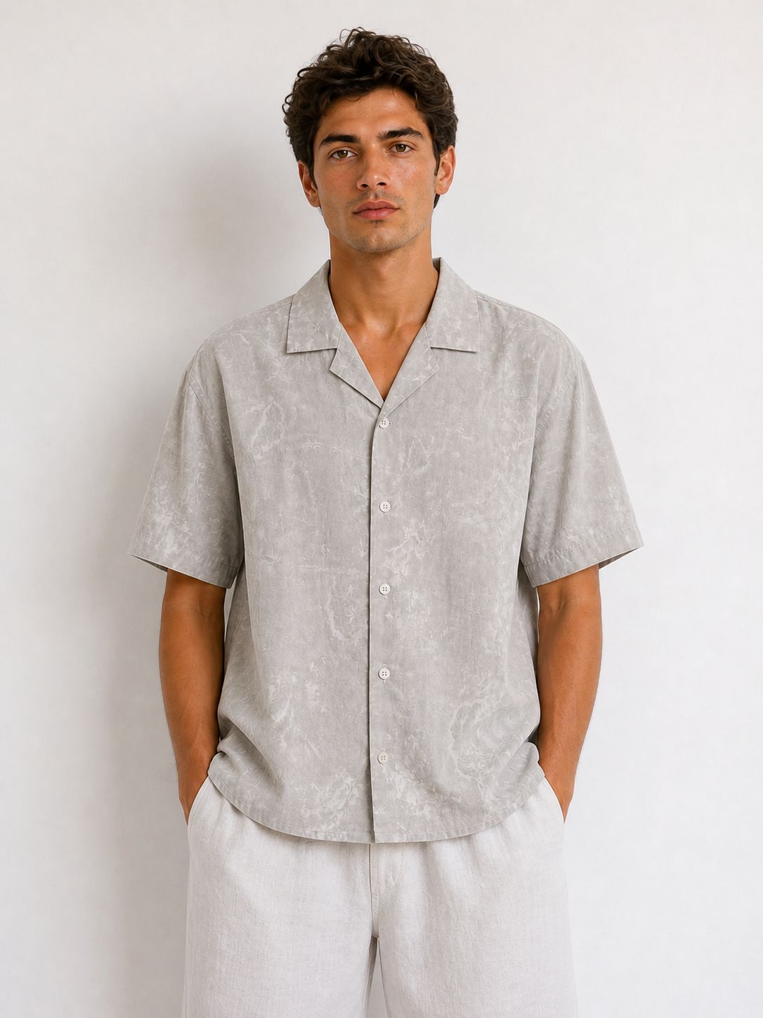 light gray / Small