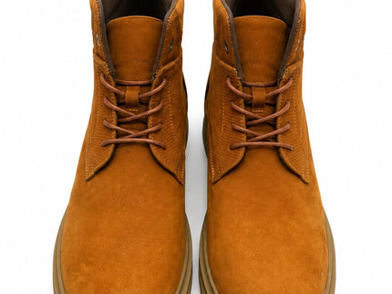 Leather boot in brown