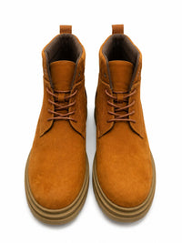 Leather boot in brown