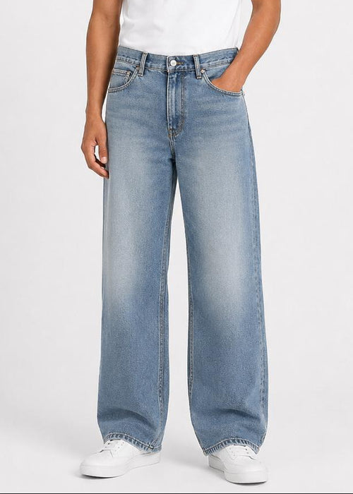 Wash Relaxed Fit Jeans