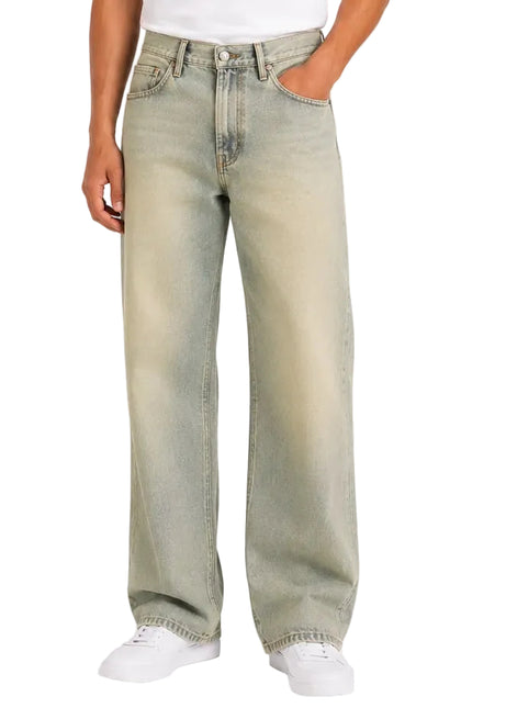 Wash Relaxed Fit Jeans